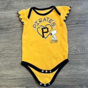 Pirates Baseball Peanuts Yellow and Black Onesie Size 12M